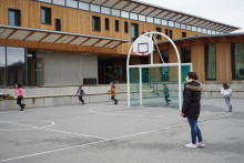 Pour travailler au contact d'enfants, la seule obligation est d'avoir un casier judiciaire vierge.