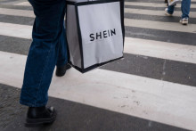 Un sac de la marque Shein, désormais vendue au BHV à Paris (image d'illustration)