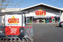 L'entrée du magasin GIFI à Poitiers en mars 2025