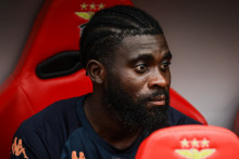 Le Niçois Jérémie Boga en marge d'une rencontre de tour préliminaire de Ligue des champions contre Benfica, le 12 août 2025 à Lisbonne.