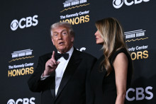 Donald Trump et Mélania Trump au Kennedy Center à Washington, le 7 décembre 2025, pour le 48e gala des Kennedy Center Honors.