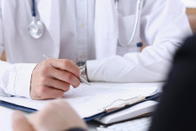 Un médecin en consultation (illustration).