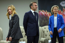Giorgia Meloni, Emmanuel Macron et Ursula von der Leyen