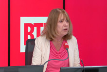 Brigitte Vinatier, mère de Laurent Vinatier, est l'invitée de Marc-Olivier Fogiel