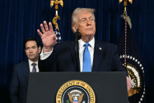 Donald Trump lors d'une conférence de presse sur l'opération américaine menée au Venezuela, le samedi 3 janvier 2026.