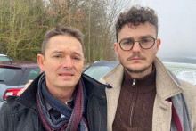 Lionel et Thomas, le père et le frère de Mathieu, l'un des grands brûlés de Crans-Montana.