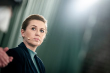 La présidente du Parti social-démocrate et Première ministre Mette Frederiksen lors du rassemblement du Nouvel An du Parti social-libéral à l'hôtel Nyborg Strand à Nyborg, au Danemark, le dimanche 11 janvier 2026.