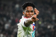 Le Brésilien Endrick célébrant son but victorieux contre Lille pour sa première avec l'OL en 16e de finale de la Coupe de France, le 11 janvier 2026 au stade Pierre-Mauroy.
