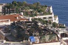 Photographie aérienne de l'appartement d'Edmond Safra à Monaco après l'incendie du 3 décembre 1999