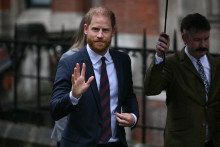 Le prince Harry arrive devant la Haute Cour de Londres le 21 janvier 2026, pour le troisième jour du procès.