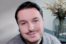 Olympe, candidat de la saison 2 de "The Voice" en France participe à la version québécoise.