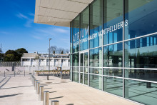 Des étudiants circulent sur le campus Paul-Valéry a Montpellier, le 5 mars 2025