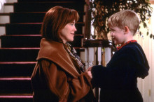 Catherine O'Hara et Macaulay Culkin dans "Maman, j'ai raté l'avion !"  de Chris Colombus, en 1990