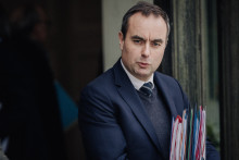 Sébastien Lecornu, sur le perron de l'Élysée, le 28 janvier 2026