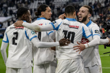 Les Marseillais célèbrent un but contre Rennes en huitièmes de finale de la Coupe de France, le 3 février au Vélodrome.