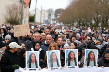 La famille et les proches de Camélia lors d'une marche blanche, le 25 janvier 2026, en hommage à la lycéenne qui s'est suicidé le 13 janvier dernier.