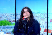 À 17 ans, Alizée est atteinte d'une pathologie extrêmement rare qui la rend insensible à la douleur. Elle témoigne dans "Un jour, une vie"