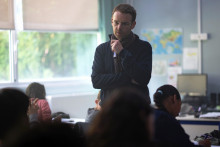 L'acteur Antoine Reinartz incarnera Samuel Paty au cinéma.