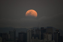 La Lune de sang à Manille dans les Philippines, le 3 mars 2026.