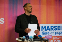 Sébastien Delogu lors d'un point presse après le premier tour des municipales à Marseille, le 15 mars 2026.