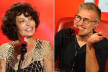 Isabelle Mergault et Laurent Ruquier dans Les Grosses Têtes.