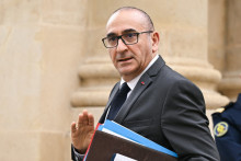 Le ministre français de l'Intérieur, Laurent Nuñez, arrive à Matignon à Paris, le 11 mars 2026.