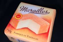 Un maroilles sans marque, commercialisé dans les magasins Intermarché.