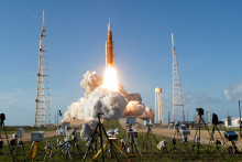 La mission Artémis 2 de la Nasa s'est envolée pour un aller-retour de dix jours autour de la Lune, le 1er avril 2026