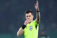 L'arbitre Benoît Bastien lors d'un match de Ligue des champions entre le Sporting et Bologne, le 29 janvier 2025 à Lisbonne.