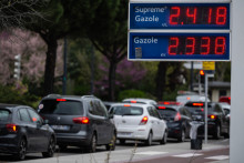 Les prix du gazole dans une station service à Toulouse, le 3 avril 2026