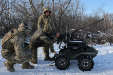La brigade mécanisée de l'armée ukrainienne avec un robot