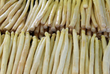 Des asperges blanches (illustration)