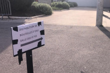 La commune de Rousset organise une distribution d'eau en avril 2026 après une épidémie de gastro