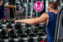 Une salle de musculation (illustration)
