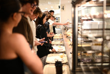 A partir du lundi 4 mai 2026, tous les étudiants auront accès à un repas Crous à 1 euro.