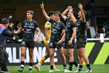 Les joueurs de Montpellier célèbrent leur victoire après la demi-finale de Challenge Cup contre Newport au stade Septeo, le 3 mai 2026.