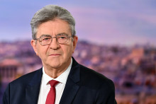 Le leader de la France insoumise, Jean-Luc Mélenchon, sur le plateau du 20 heures de TF1, le 3 mai 2025.