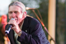 Alex Ligertwood, ex-chanteur du groupe Santana, est mort à l'âge de 79 ans