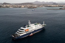 Le bateau de croisière MV Hondius au large du Cap-Vert le 6 mai 2026