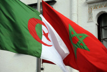 Le drapeau de l'Algérie et celui du Maroc (image d'illustration)