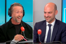 Jean-Noël Barrot face à Philippe Caverivière, le 7 mai 2026.