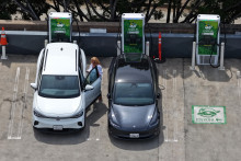 Deux voitures du même modèle Volkswagen ont pris feu en mai 2026.
