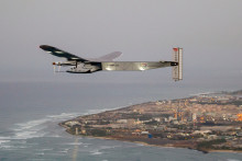 L'avion Solar Impulse 2 au dessus de Hawaï en 2016.