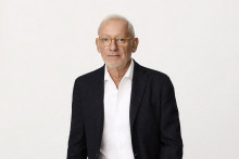 Le président et fondateur de Mango Fashion, Isak Andic, est décédé subitement le 14 décembre 2024 dans un accident lors d'une randonnée avec son fils