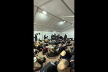 Des militants de la flottille Sumud détenus par les forces israéliennes dans le port d’Ashdod (Israël), le 20 mai 2026.