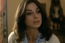 Thérèse Liotard dans le film "Viens chez moi j’habite chez une copine"