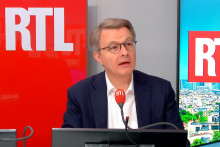 Dominique Schelcher, PDG de Coopérative U, dans le studio de RTL