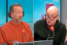 Philippe Caverivière parodie "Rendez-vous en terre inconnue" avec François Lenglet le 2 juin 2026 sur RTL.