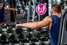 Une salle de musculation (illustration)