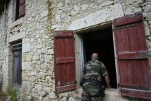 Le 3 juin 2026, des gendarmes ont participé aux recherches de Lyhanna, une collégienne de 11 ans disparue depuis le 29 mai près de Goutz, dans le sud-ouest de la France.